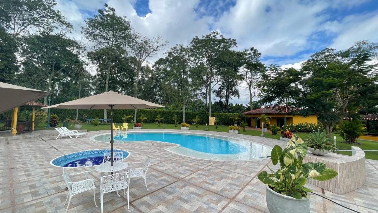 Praga Hotel Campestre อาร์เมเนีย ภายนอก รูปภาพ